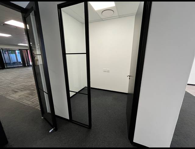 374M² OFFICE TO LET IN MILNERTON CENTRAL
